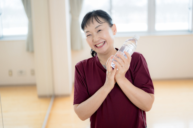 笑顔の女性